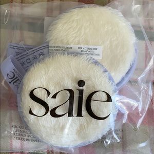 Set of 3 reusable makeup rounds